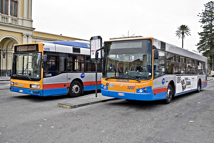 Busse, Hauptbahnhof Catania Kopie