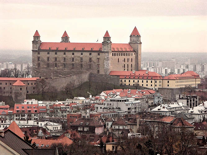 Schloss-von-Bratislava-mit-