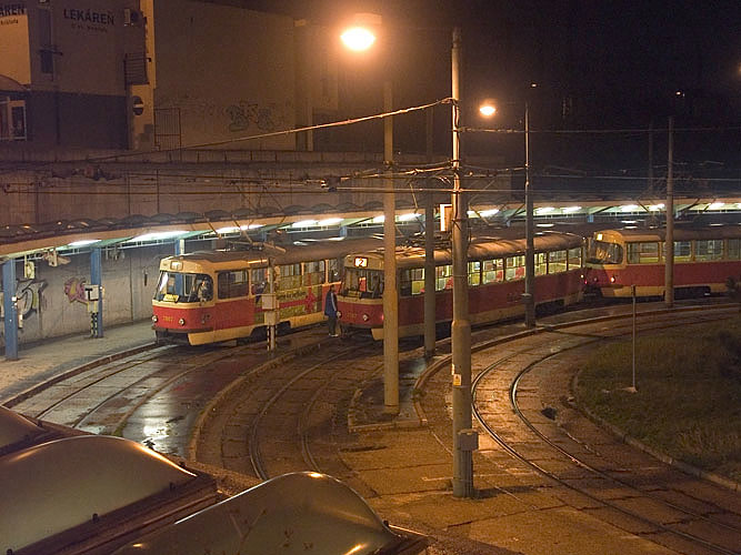 Trams-am-Hauptbahnhof-von-B