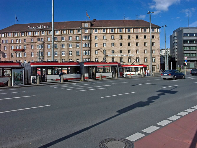 Trams-am-Nuernberger-Hauptb