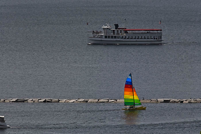 buntessegelaufdemlakecapstain Kopie