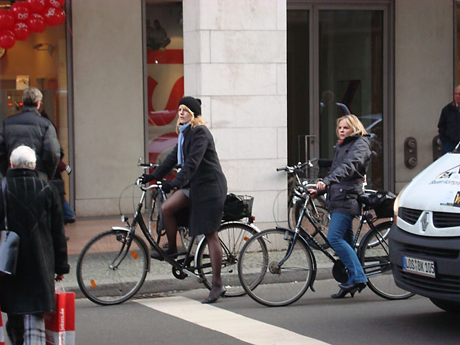 verkehrinderfriedrichstrassedez08 Kopie