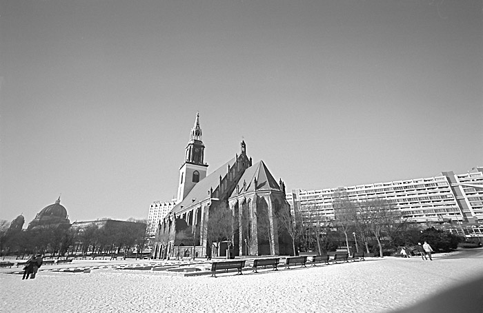 Berlin Marienkirche im kalten Januar Kopie