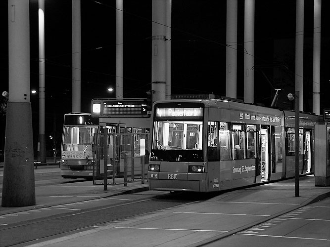 strassembahm bei nacht Kopie