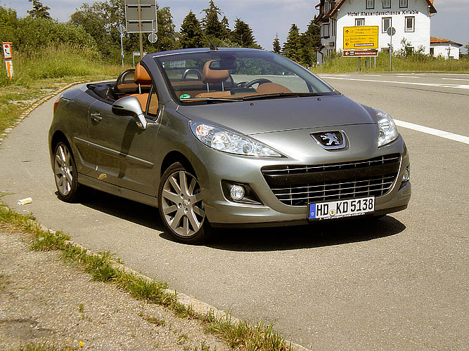 einschicker peugeot auf der SchwarzwaldhochstrasseOldtimer Schwetzingen 01072011 028 Kopie