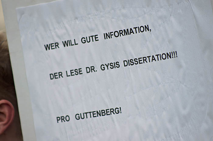 wer will gute information der lese dr gysis dissertation_DSC4800 Kopie