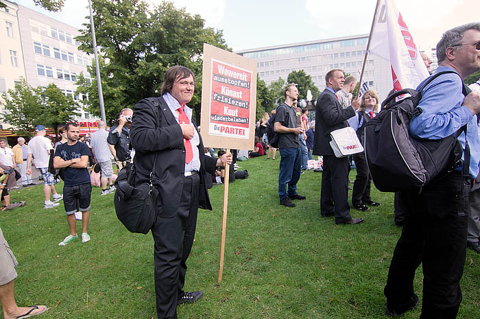 Die netten Jungs von der Partei waren auf der Veranstaltung unerwuenscht_DSC0375 Kopie