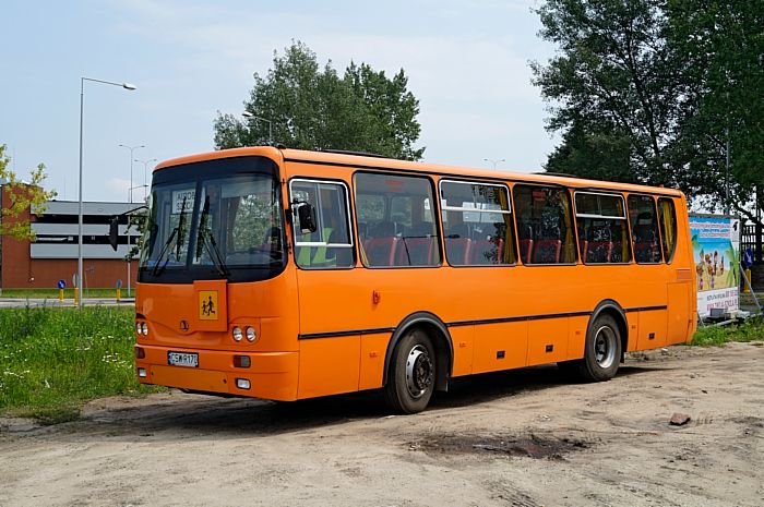 Schulbus in Graudenz_DSC7158_DxO