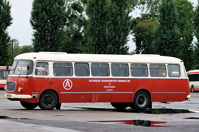 Klassiker auf dem Busbetriebshof von Danzig