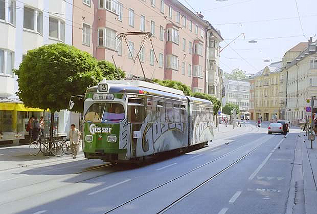 Tram in Innsbruck #3_filtered