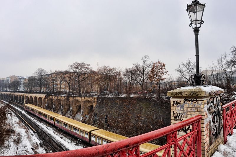 Bruecke zum Humboldthain