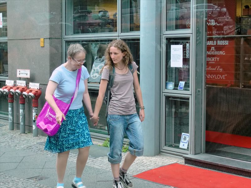 hilfsbereitschaftP1030727_DxO