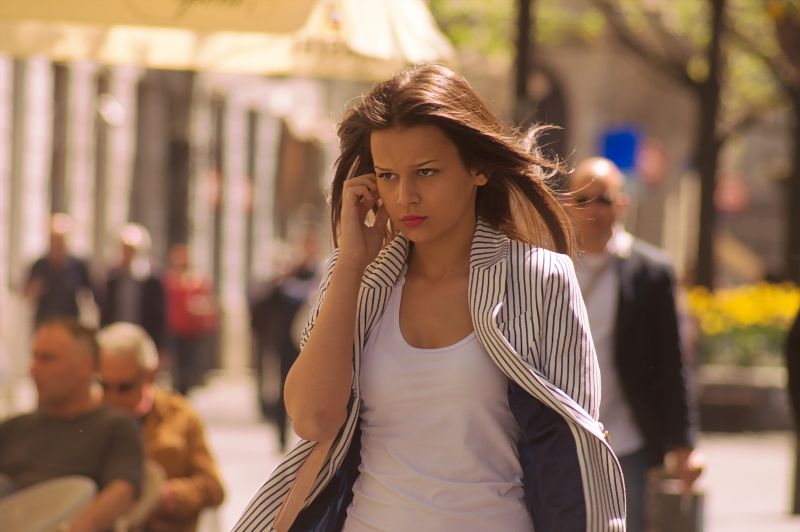 Bezauberndes Girl in Belgrad