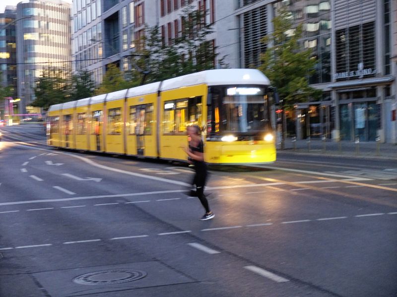 Joggerin, Friedrichstraße