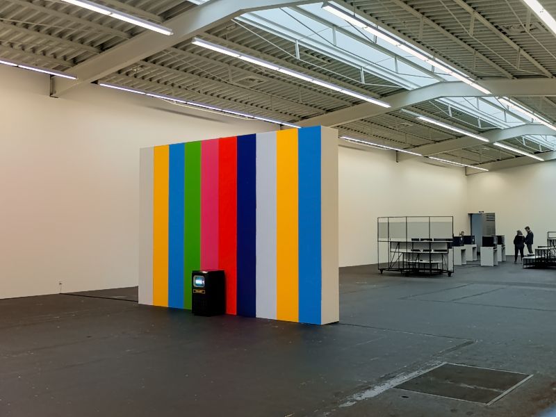 Farbige Wand, Hamburger Bahnhof