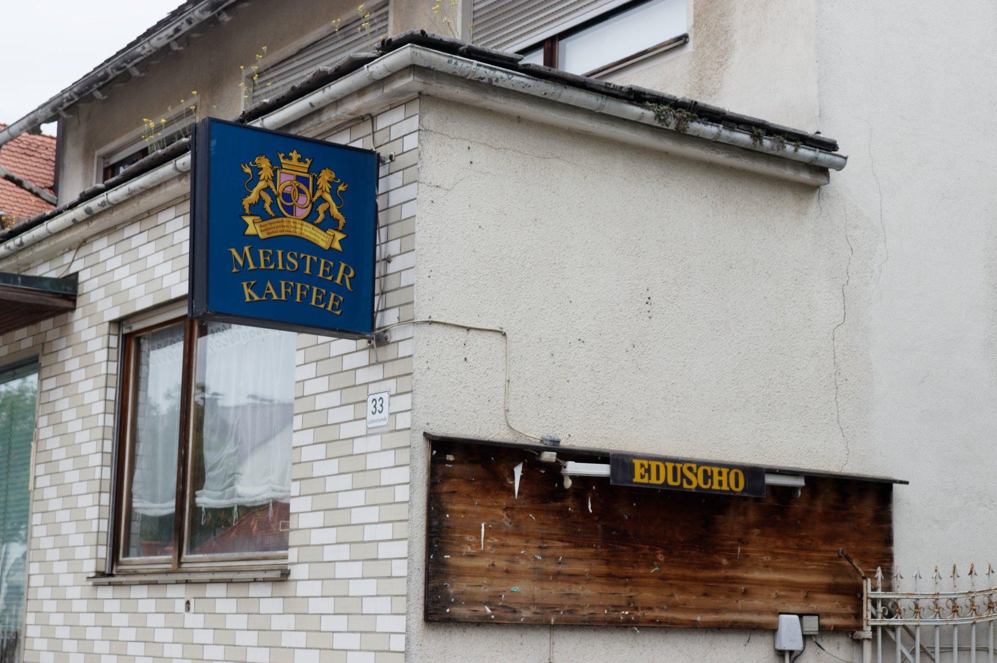 Triptychon Sic Transit Gloria Mundi, Lauterhofen, III: Meisterkaffee Eduscho