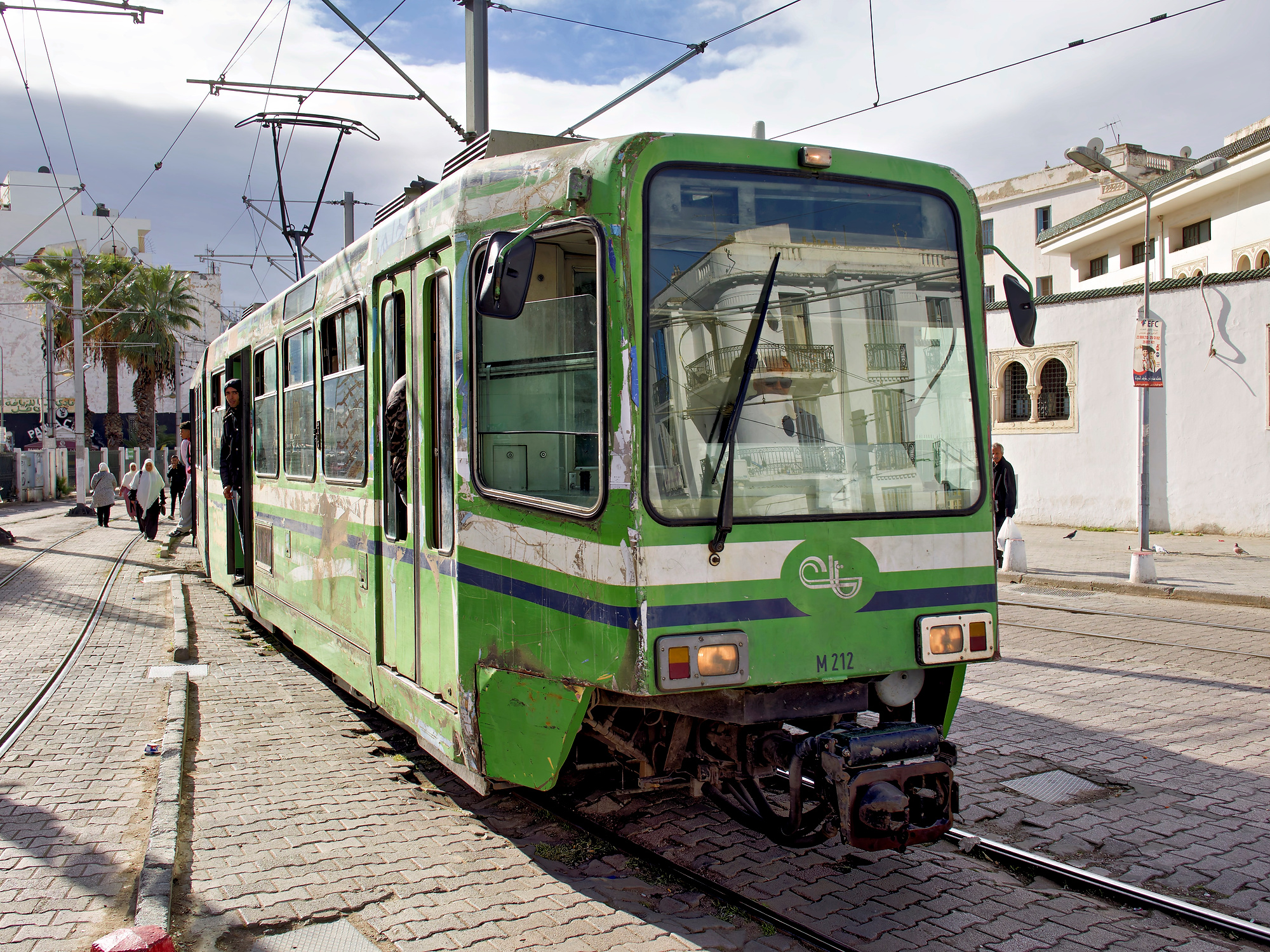 _B260143_DxOabrochado