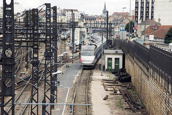 Blick-auf-den-Bahnhof-von-D