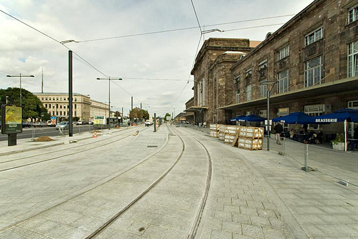 Blick-auf-den-Bahnhof-von-M